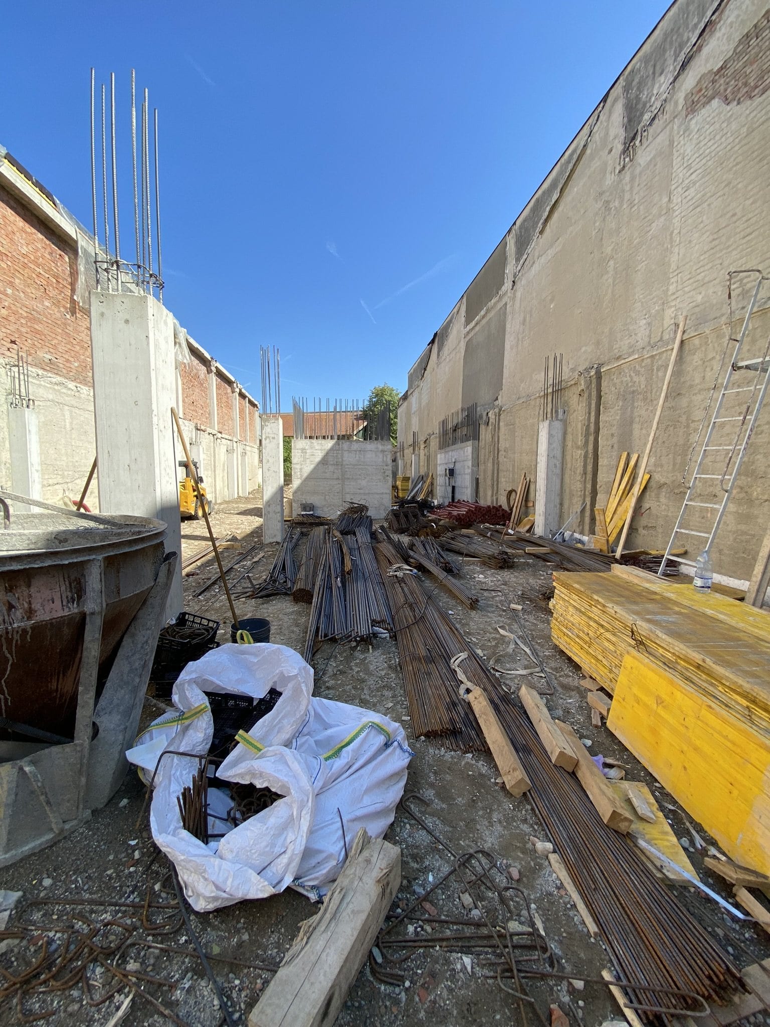 Via Boncompagni — Lavori nello scavo